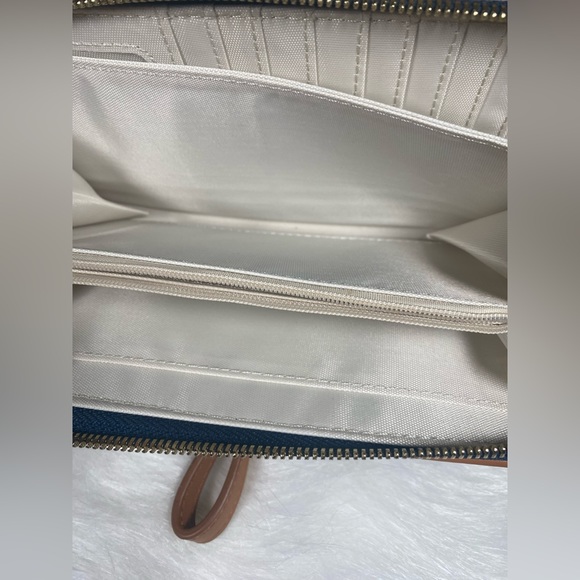 Spartina 449 Lighthouse Wallet Wristlet - Picture 7 of 16